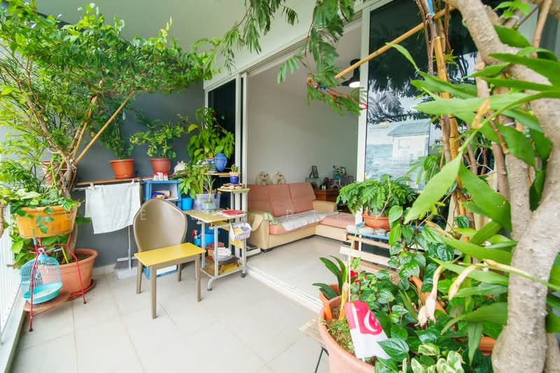 Lake Life, 4 Tao Ching Road, 4 Bedrooms, 1,249 sqft, Executive Condominium For Sale, by CLARENCE LIANG, 500218937 - Balcony - PropertyGuru.com.sg