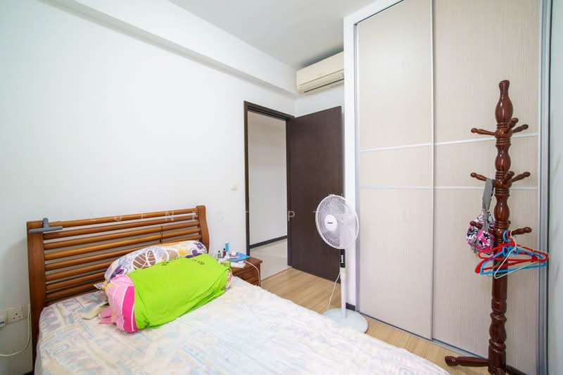 Lake Life, 4 Tao Ching Road, 4 Bedrooms, 1,249 sqft, Executive Condominium For Sale, by CLARENCE LIANG, 500218937 - Bedroom - PropertyGuru.com.sg