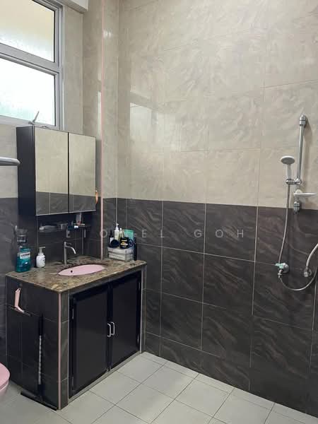 Jalan Siap, , 8 Bedrooms, 6,500 sqft, Detached House For Rent, by Lionel Goh, 500218946 - Bathroom - PropertyGuru.com.sg