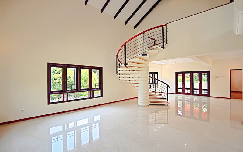 Underpriced! Newly Refurbished! Huge Tropical Cluster-Bungalow!, Pasir Panjang Road, 5 Bedrooms, 6,000 sqft, Detached House For Rent, by Eddie Koh, 500218949 - Living Hall 2 - PropertyGuru.com.sg