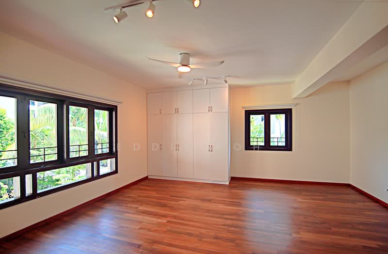 Underpriced! Newly Refurbished! Huge Tropical Cluster-Bungalow!, Pasir Panjang Road, 5 Bedrooms, 6,000 sqft, Detached House For Rent, by Eddie Koh, 500218949 - Bedroom 2 - PropertyGuru.com.sg
