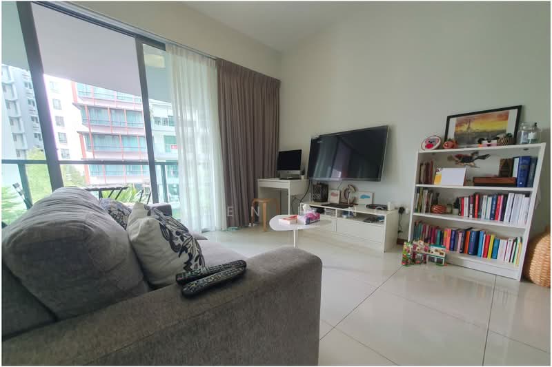 Double Bay Residences, 19B Simei Street 4, 3 Bedrooms, 1,001 sqft, Condominium For Rent, by Karen Heng, 500218958 - Living Room - PropertyGuru.com.sg