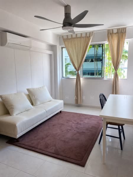 450 Pasir Ris Drive 6, 450 Pasir Ris Drive 6, 3 Bedrooms, 1,120 sqft, HDB Flat For Rent, by Suliman Harharah, 500218960 - Living Room - PropertyGuru.com.sg