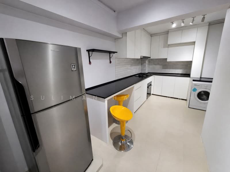450 Pasir Ris Drive 6, 450 Pasir Ris Drive 6, 3 Bedrooms, 1,120 sqft, HDB Flat For Rent, by Suliman Harharah, 500218960 - Kitchen - PropertyGuru.com.sg