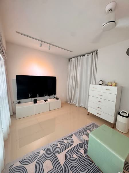 440A Clementi Avenue 3, 440A Clementi Avenue 3, 2 Bedrooms, 990 sqft, HDB Flat For Rent, by Peggy Ong, 500218966 - Living Room - PropertyGuru.com.sg