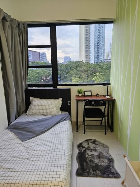 Central Green, 1 Jalan Membina, Room Rental, 100 sqft, Condominium For Rent, by Maple Yap, 500218967 - CR2 - PropertyGuru.com.sg