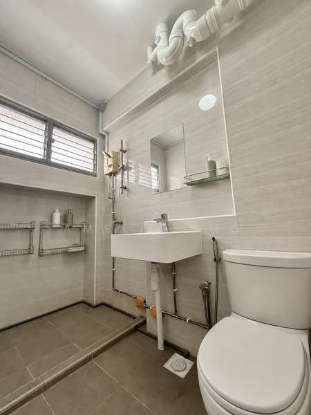 557 Choa Chu Kang North 6, 557 Choa Chu Kang North 6, 4 Bedrooms, 1,582 sqft, HDB Flat For Sale, by Amelia Ang, 500218969 - Bathroom - PropertyGuru.com.sg