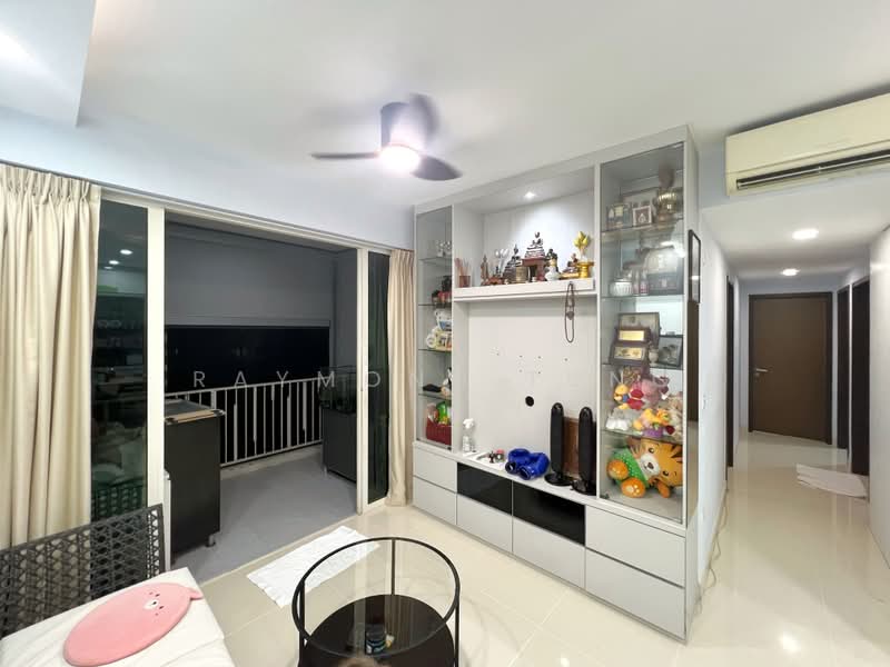 Watercolours, 31 Pasir Ris Link, 3 Bedrooms, 958 sqft, Condominium For Sale, by Raymond Tung, 500218971 - Living Room + Balcony - PropertyGuru.com.sg