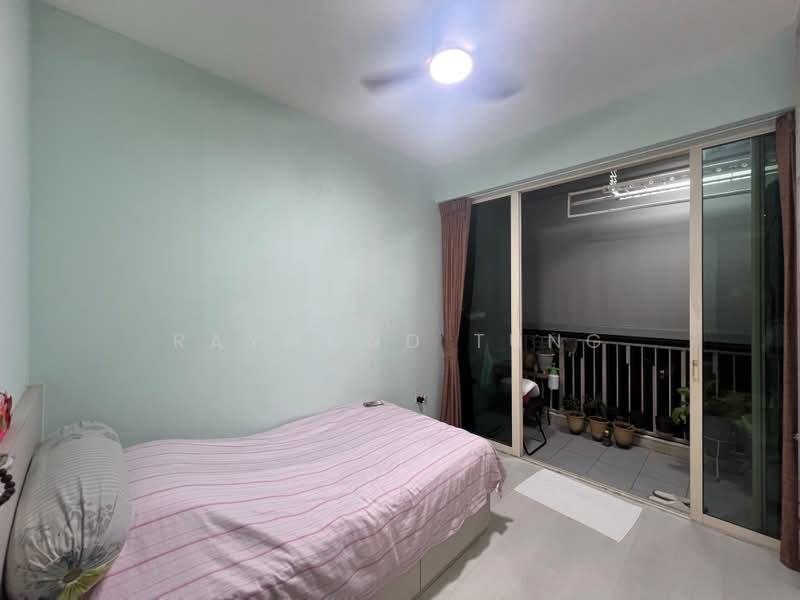 Watercolours, 31 Pasir Ris Link, 3 Bedrooms, 958 sqft, Condominium For Sale, by Raymond Tung, 500218971 - Master Bedroom - PropertyGuru.com.sg