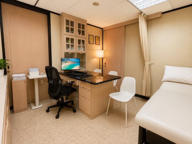 Gleneagles Hospital, 6A Napier Road, 300 sqft, Office For Rent, by Shannon Wong, 500218972 - Consultation room 3 - CommercialGuru.com.sg