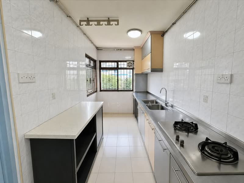304A Anchorvale Link, 304A Anchorvale Link, 3 Bedrooms, 969 sqft, HDB Flat For Sale, by Chris Tan, 500218974 - Kitchen - PropertyGuru.com.sg