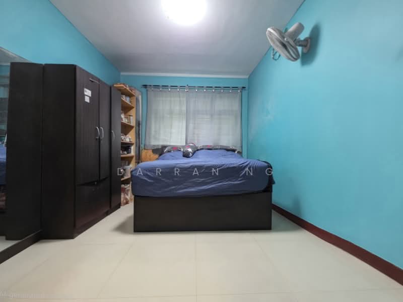 163C Rivervale Crescent, 163C Rivervale Crescent, 2 Bedrooms, 732 sqft, HDB Flat For Sale, by Darran Ng, 500218977 - Master Bedroom - PropertyGuru.com.sg