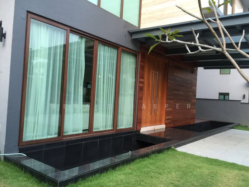 Lornie Road, Lornie Road, 7 Bedrooms, 9,100 sqft, Bungalow House For Rent, by Gerald Gasper, 500218982 - Exterior - PropertyGuru.com.sg