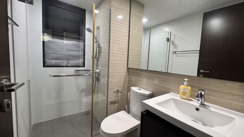 Riverparc Residence, 92 Punggol Drive, Room Rental, 150 sqft, Executive Condominium For Rent, by Dewi Tan, 500218984 - Bathroom - PropertyGuru.com.sg