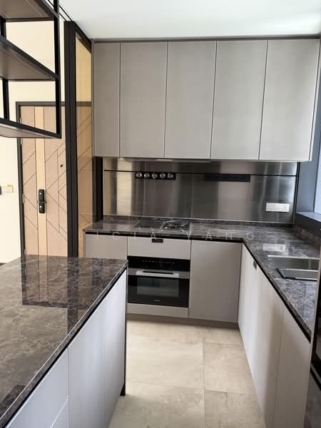 Perfect Ten, 323 Bukit Timah Road, 3 Bedrooms, 1,227 sqft, Condominium For Sale, by Alicia Yang, 500218985 - Kitchen - PropertyGuru.com.sg