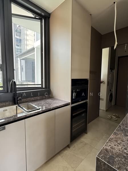 Perfect Ten, 323 Bukit Timah Road, 3 Bedrooms, 1,227 sqft, Condominium For Sale, by Alicia Yang, 500218985 - Kitchen - PropertyGuru.com.sg
