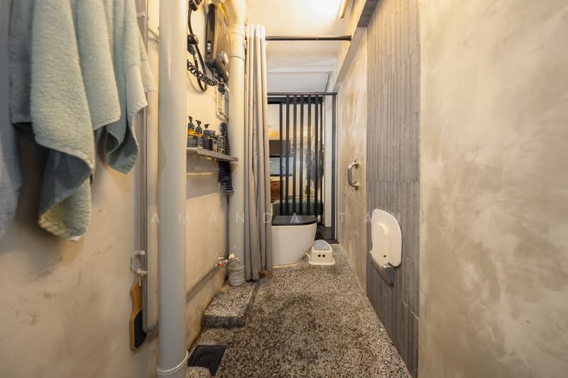 93 Jalan Dua, 93 Jalan Dua, 1 Bedroom, 753 sqft, HDB Flat For Rent, by Amanda Tan, 500219000 - Bathroom - PropertyGuru.com.sg