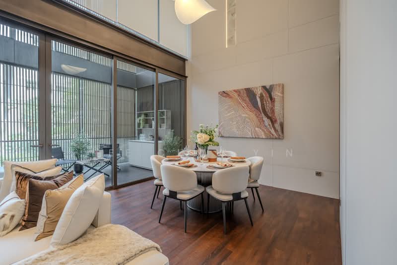 Lloyd SixtyFive, 65 Lloyd Road, 3 Bedrooms, 2,422 sqft, Condominium For Sale, by Lee Chow Yin, 500219032 - Dining Room - PropertyGuru.com.sg