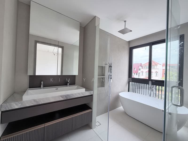 Brand New and Freehold Semi-D, 4 levels with Lift, modern design, Telok Kurau - call Kim Yan @ 8130 3636 to view now!, 6 Bedrooms, 6,300 sqft, Semi-Detached House For Sale, by Kim Yan 金燕, 500219033 - Bathroom - PropertyGuru.com.sg