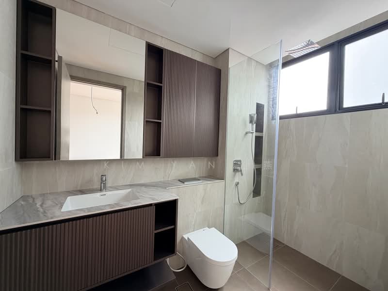 Brand New and Freehold Semi-D, 4 levels with Lift, modern design, Telok Kurau - call Kim Yan @ 8130 3636 to view now!, 6 Bedrooms, 6,300 sqft, Semi-Detached House For Sale, by Kim Yan 金燕, 500219033 - Bathroom - PropertyGuru.com.sg