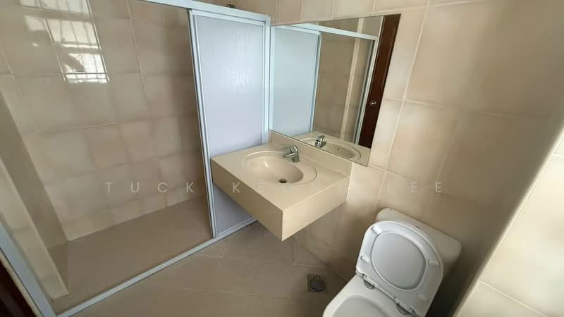 Near Potong Pasir MRT, , Room Rental, 200 sqft, Semi-Detached House For Rent, by Tuck Keong Lee, 500219044 - Bathroom - PropertyGuru.com.sg
