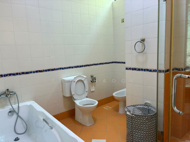 Clementi Park, 010101 Sunset Drive, Room Rental, 160 sqft, Condominium For Rent, by Tay Shaoqi, 500219047 - Bathroom - PropertyGuru.com.sg