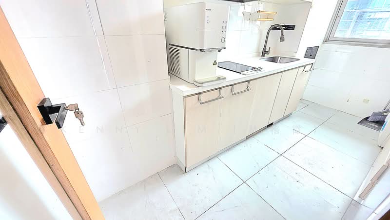 Moda, 42 East Coast Road, 2 Bedrooms, 969 sqft, Apartment For Sale, by Kenny Lim (林格徵), 500219050 - Kitchen - PropertyGuru.com.sg