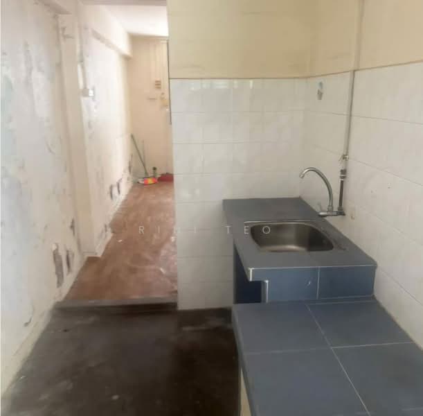 12 Taman Ho Swee, 12 Taman Ho Swee, 1 Bedroom, 365 sqft, HDB Flat For Sale, by Rini Teo, 500219051 - Kitchen - PropertyGuru.com.sg