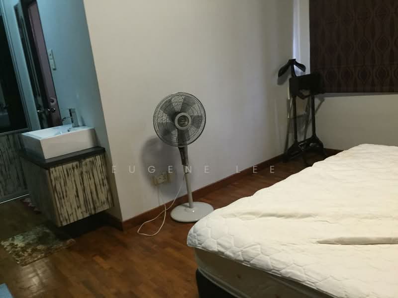 Llyn Gardens, Paya Lebar Walk, 4 Bedrooms, 2,500 sqft, Terraced House For Rent, by Eugene Lee, 500219063 - Bedroom - PropertyGuru.com.sg