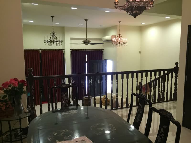 Llyn Gardens, Paya Lebar Walk, 4 Bedrooms, 2,500 sqft, Terraced House For Rent, by Eugene Lee, 500219063 - Dining Room - PropertyGuru.com.sg