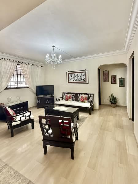 748 Jurong West Street 73, 748 Jurong West Street 73, 3 Bedrooms, 1,119 sqft, HDB Flat For Sale, by Azhar Baksin, 500219077 - Living Room - PropertyGuru.com.sg