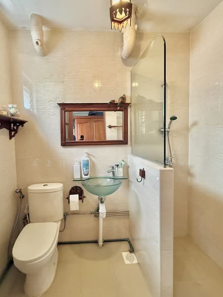 748 Jurong West Street 73, 748 Jurong West Street 73, 3 Bedrooms, 1,119 sqft, HDB Flat For Sale, by Azhar Baksin, 500219077 - Master Bathroom - PropertyGuru.com.sg