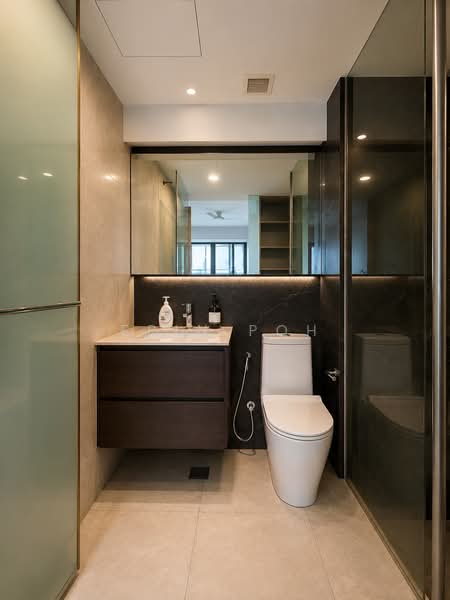 Waterfront Isle, 738 Bedok Reservoir Road, 1 Bedroom, 581 sqft, Condominium For Rent, by Erin Poh, 500219083 - Bathroom - PropertyGuru.com.sg