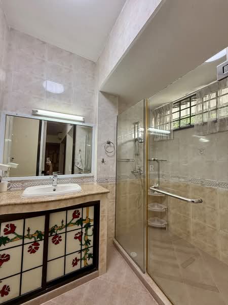 White House Park, White House Park, 4 Bedrooms, 6,500 sqft, Good Class Bungalow For Sale, by Lynn Er, 500219086 - Bathroom - PropertyGuru.com.sg
