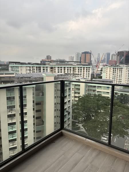 Avenue South Residence, 13 Silat Avenue, 2 Bedrooms, 657 sqft, Condominium For Rent, by April Tan, 500219092 - Balcony - PropertyGuru.com.sg