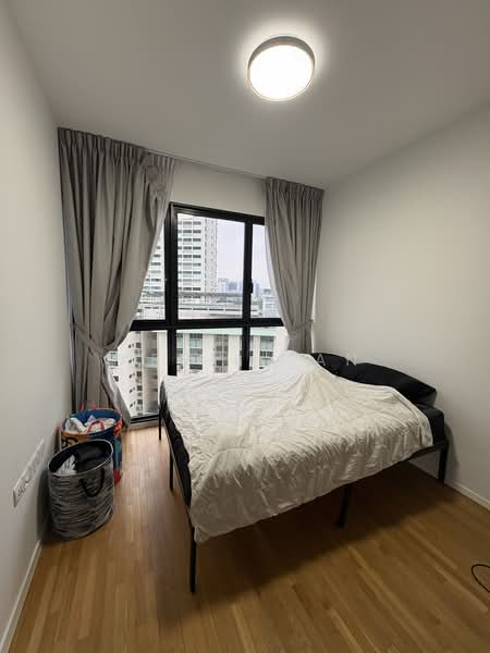 Avenue South Residence, 13 Silat Avenue, 2 Bedrooms, 657 sqft, Condominium For Rent, by April Tan, 500219092 - Master Bedroom - PropertyGuru.com.sg