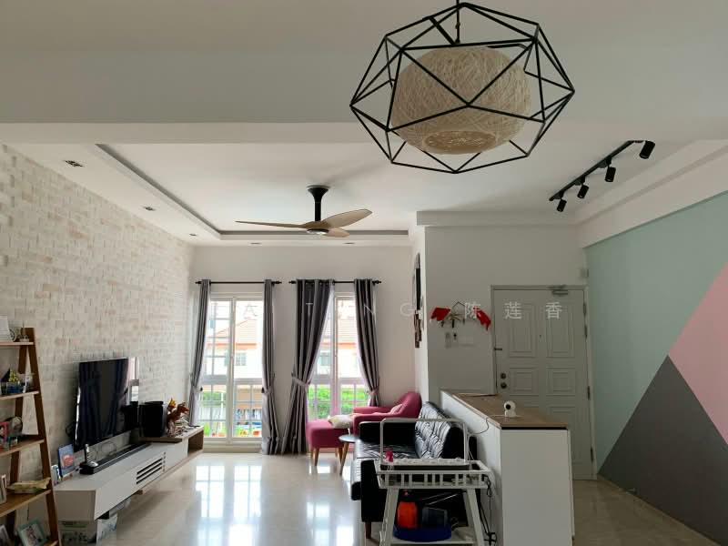 Eastwind Mansions, 102 Joo Chiat Terrace, 3 Bedrooms, 1,270 sqft, Walk-up Apartment For Sale, by Tara Ting 陈莲香, 500219112 - Living Room - PropertyGuru.com.sg