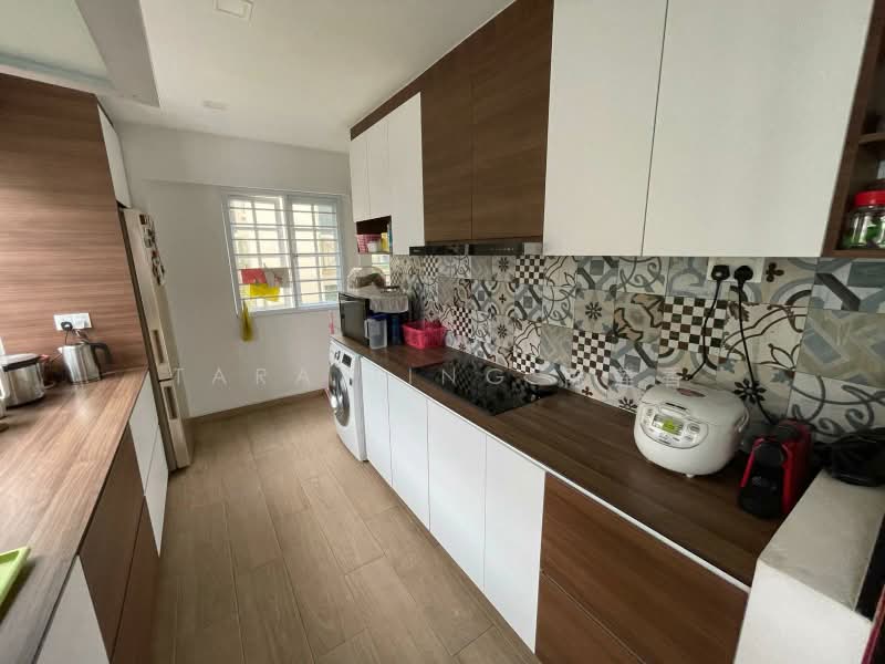 Eastwind Mansions, 102 Joo Chiat Terrace, 3 Bedrooms, 1,270 sqft, Walk-up Apartment For Sale, by Tara Ting 陈莲香, 500219112 - Kitchen - PropertyGuru.com.sg