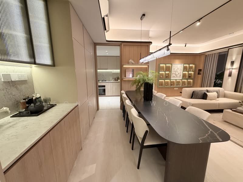 Bloomsbury Residences, 61 Media Circle, 4 Bedrooms, 1,421 sqft, Apartment For Sale, by Leona Lyn Wong, 500219121 - Dining Room - PropertyGuru.com.sg