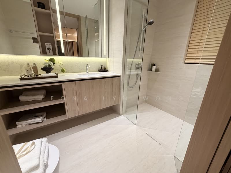Bloomsbury Residences, 61 Media Circle, 4 Bedrooms, 1,421 sqft, Apartment For Sale, by Leona Lyn Wong, 500219121 - Bathroom - PropertyGuru.com.sg