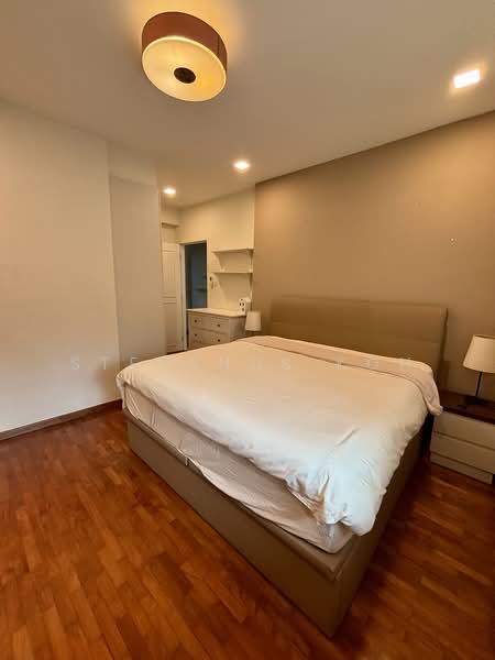 Summerhill, 50 Hume Avenue, 3 Bedrooms, 1,302 sqft, Condominium For Rent, by Stefanus Koh, 500219128 - Bedroom - PropertyGuru.com.sg