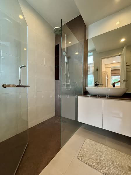 Summerhill, 50 Hume Avenue, 3 Bedrooms, 1,302 sqft, Condominium For Rent, by Stefanus Koh, 500219128 - Bathroom - PropertyGuru.com.sg