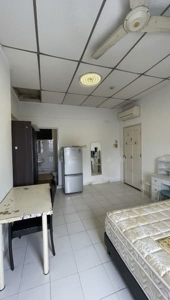 Textile Centre, 200 Jalan Sultan, Room Rental, 200 sqft, Apartment For Rent, by Eric Yam, 500219137 - Interior - PropertyGuru.com.sg