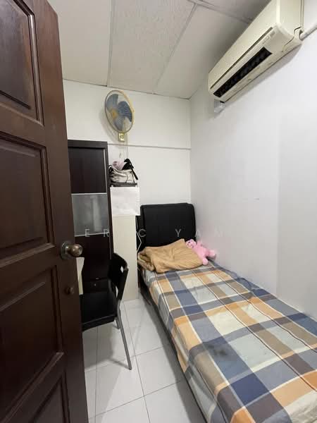 Textile Centre, 200 Jalan Sultan, Room Rental, 200 sqft, Apartment For Rent, by Eric Yam, 500219137 - Bedroom - PropertyGuru.com.sg