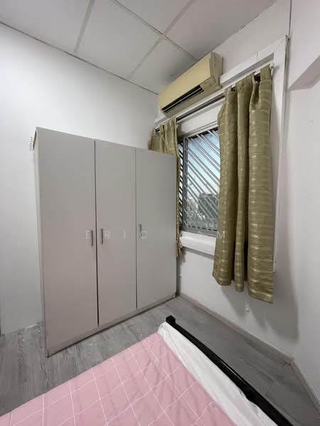Textile Centre, 200 Jalan Sultan, Room Rental, 200 sqft, Apartment For Rent, by Eric Yam, 500219137 - Bedroom - PropertyGuru.com.sg