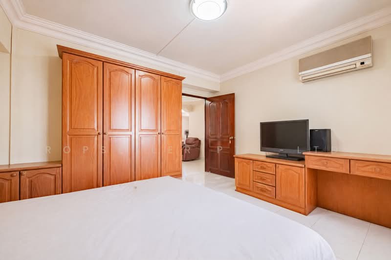 230J Tampines Street 21, 230J Tampines Street 21, 4 Bedrooms, 1,604 sqft, HDB Flat For Sale, by JOHN YEO, 500219138 - Bedroom - PropertyGuru.com.sg
