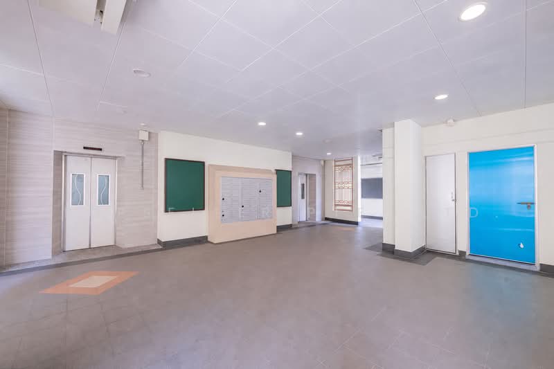 230J Tampines Street 21, 230J Tampines Street 21, 4 Bedrooms, 1,604 sqft, HDB Flat For Sale, by JOHN YEO, 500219138 - Lobby - PropertyGuru.com.sg