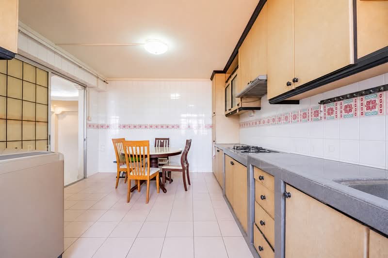 230J Tampines Street 21, 230J Tampines Street 21, 4 Bedrooms, 1,604 sqft, HDB Flat For Sale, by JOHN YEO, 500219138 - Kitchen - PropertyGuru.com.sg