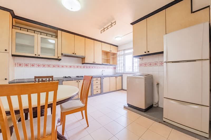 230J Tampines Street 21, 230J Tampines Street 21, 4 Bedrooms, 1,604 sqft, HDB Flat For Sale, by JOHN YEO, 500219138 - Kitchen - PropertyGuru.com.sg
