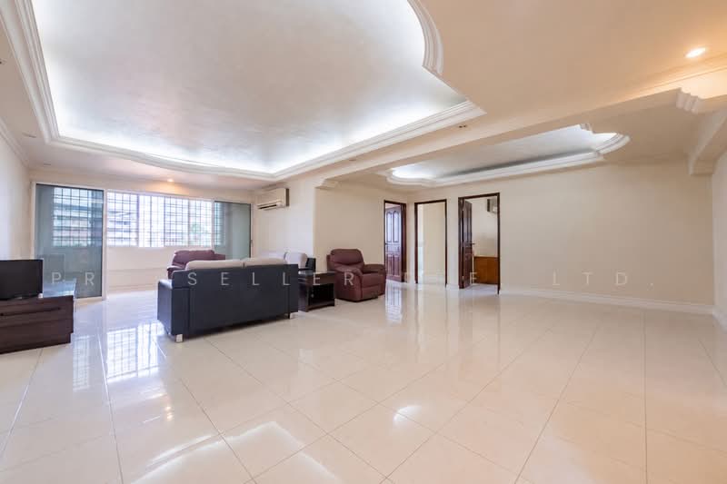 230J Tampines Street 21, 230J Tampines Street 21, 4 Bedrooms, 1,604 sqft, HDB Flat For Sale, by JOHN YEO, 500219138 - Living Room - PropertyGuru.com.sg